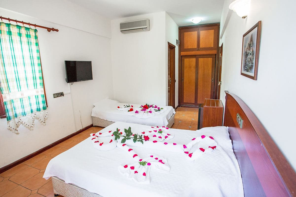rooms-standard-room