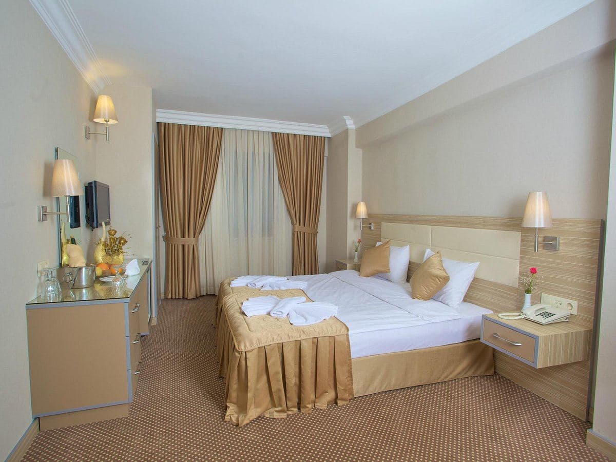 rooms-standard-room