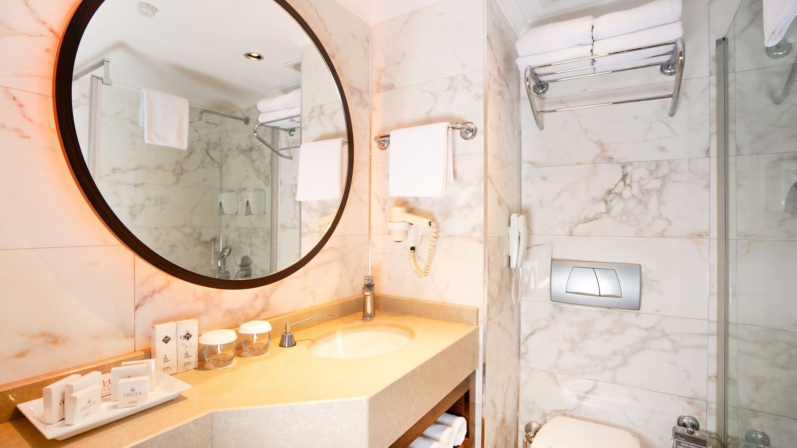 rooms-family-room