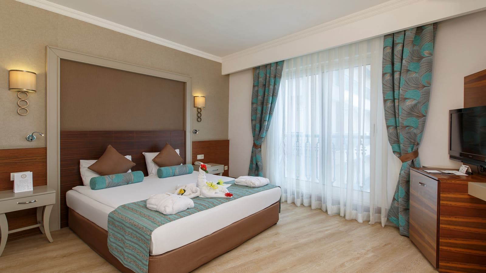 rooms-standard-room-land-view