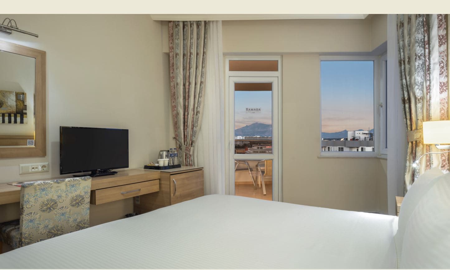 rooms-standard-room