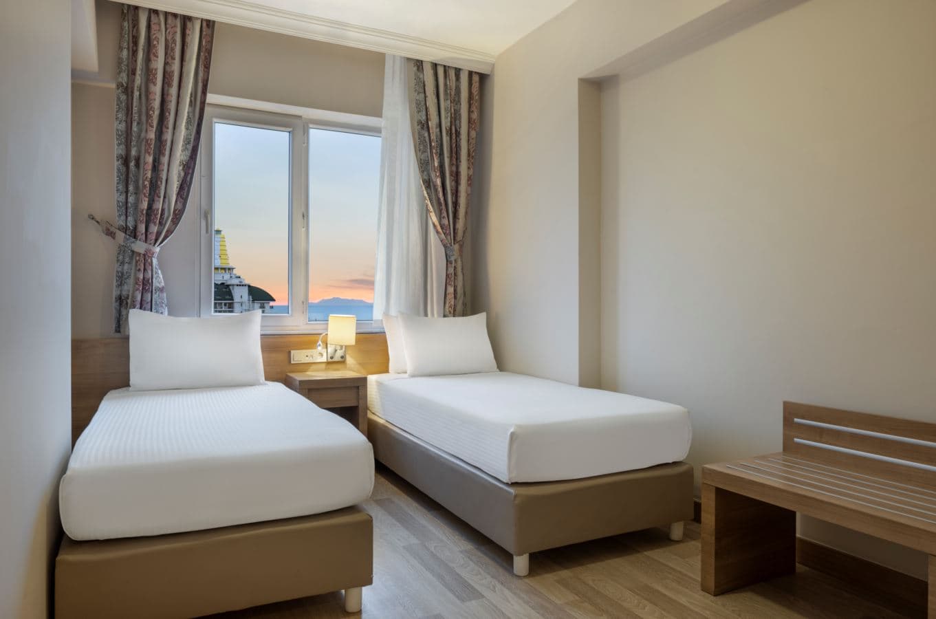 rooms-family-suite