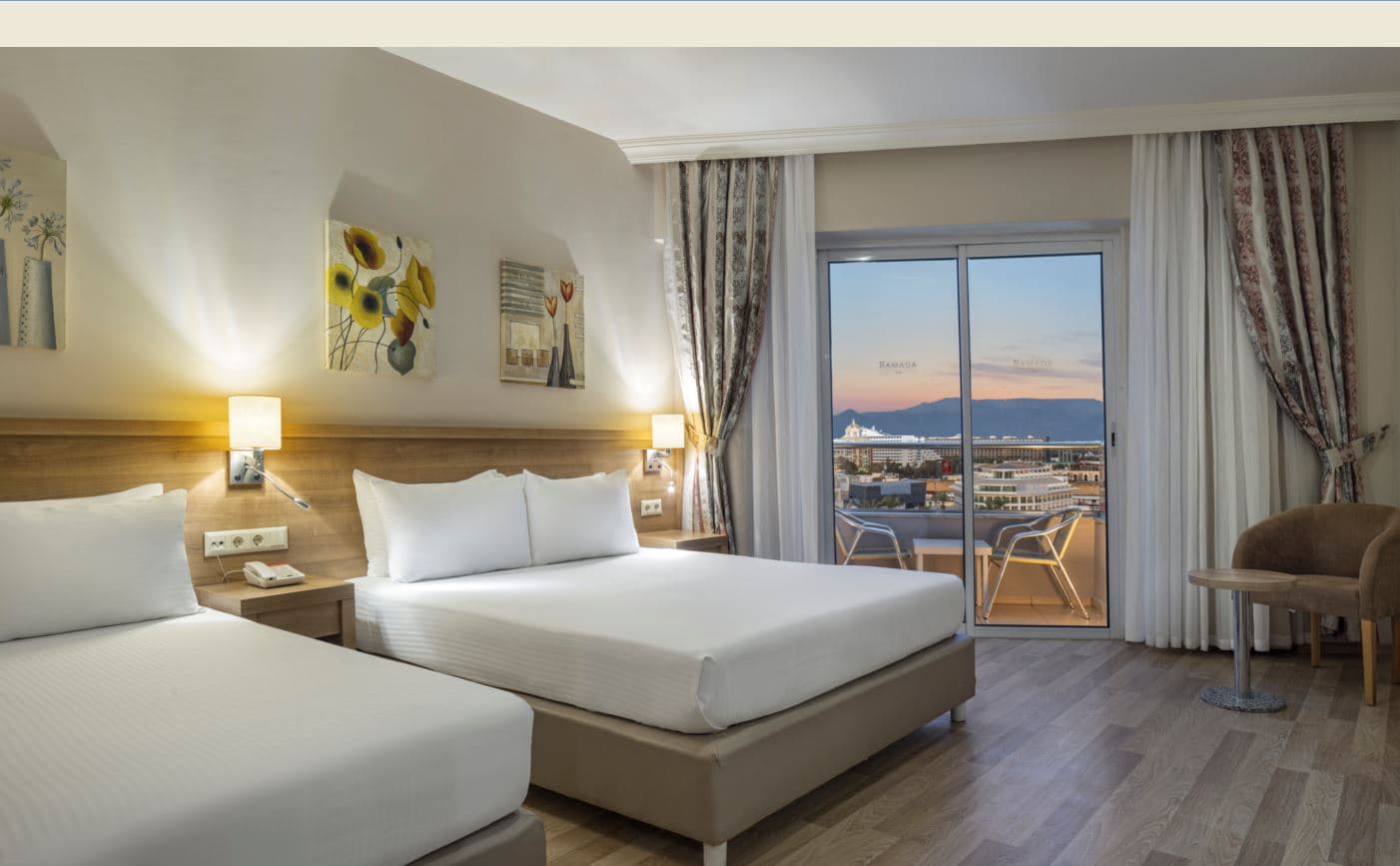 rooms-superior-room