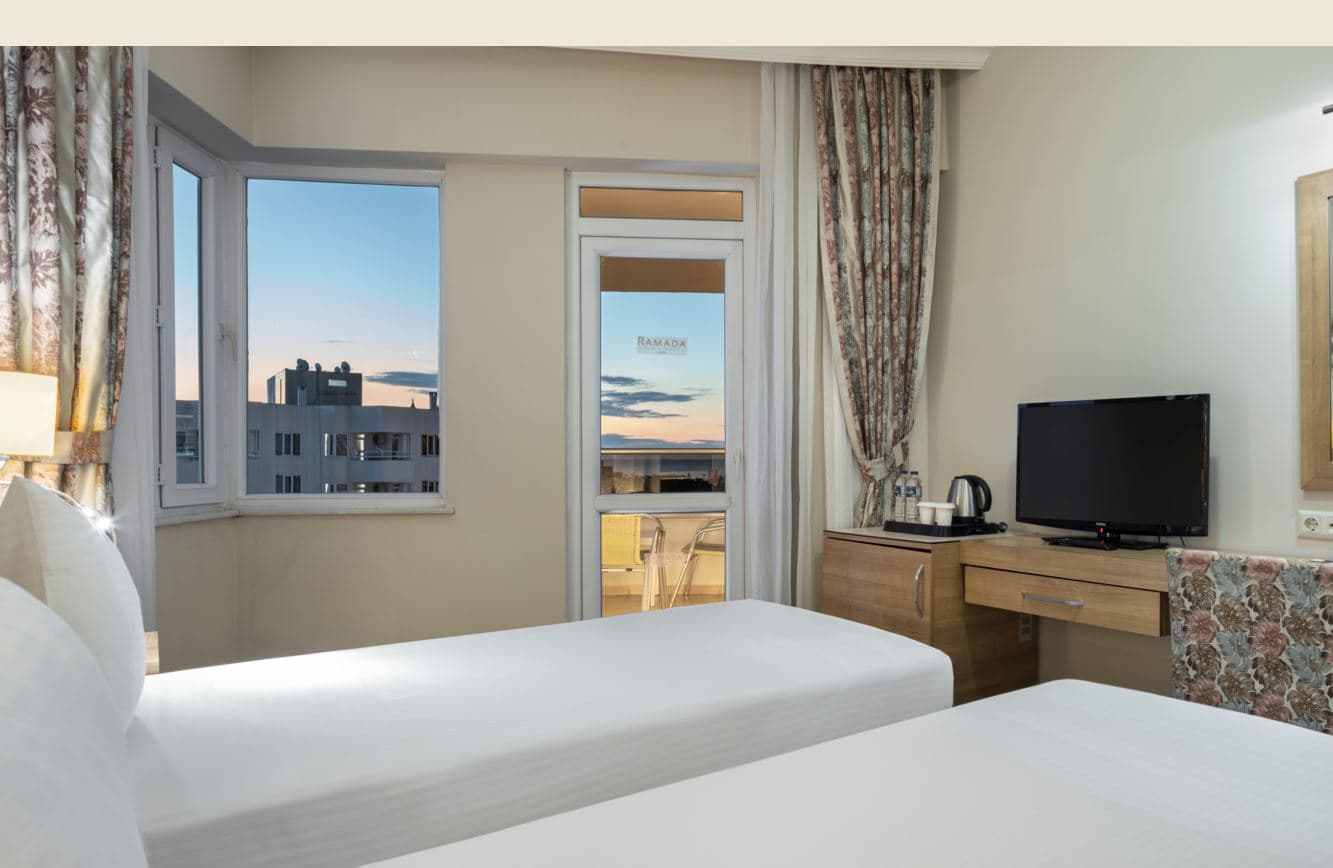 rooms-superior-room