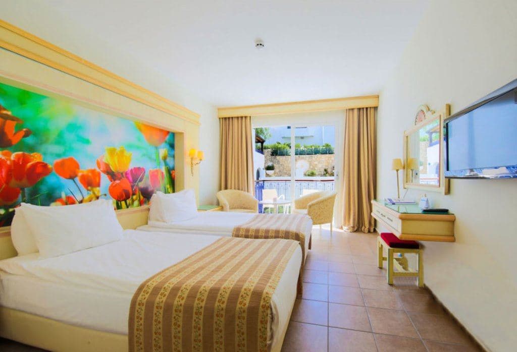 rooms-standard-room-garden-view