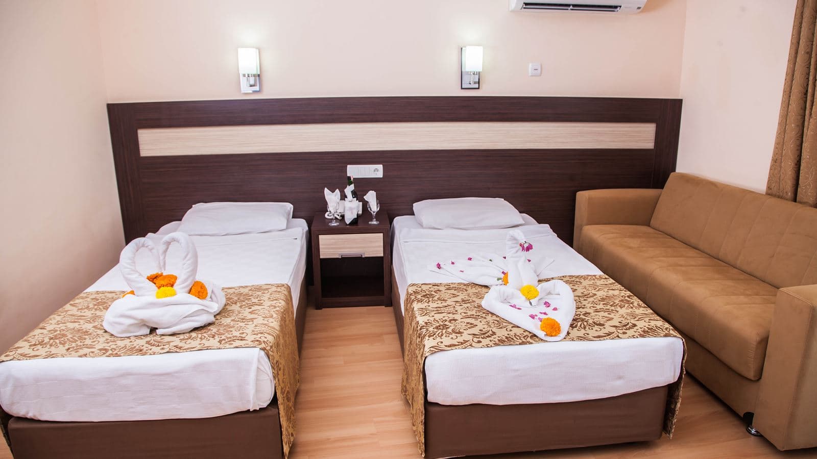 rooms-family-room