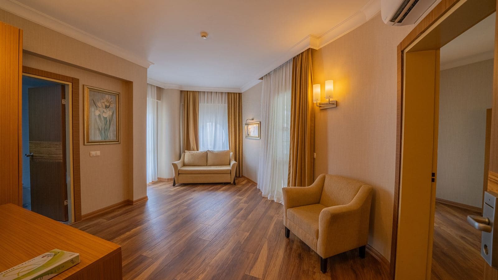 rooms-family-room