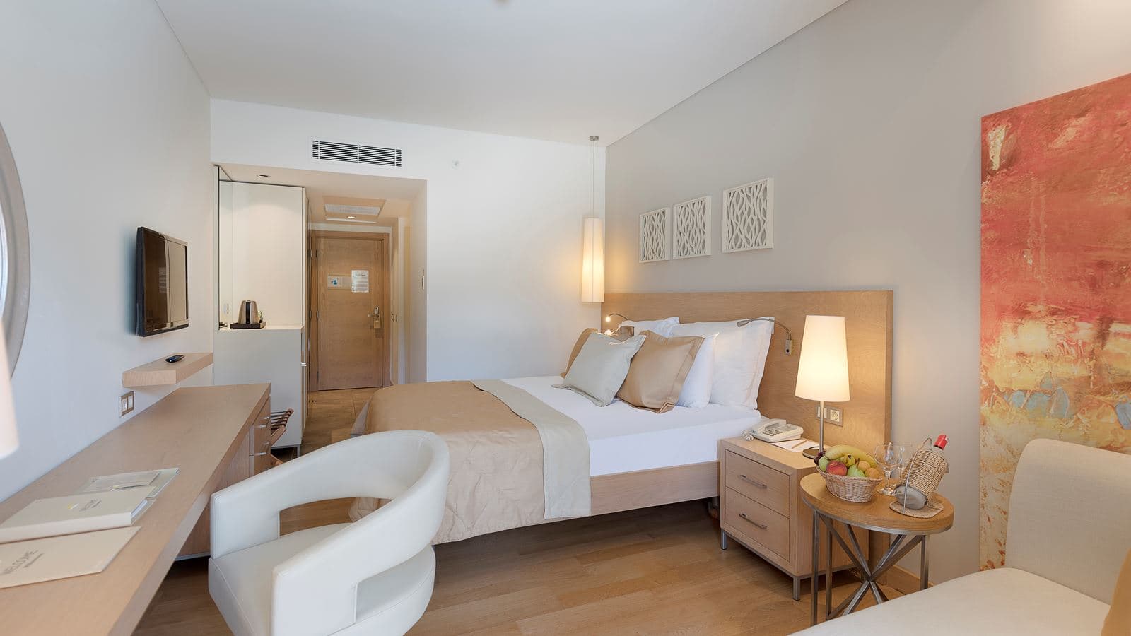 rooms-swim-up-room