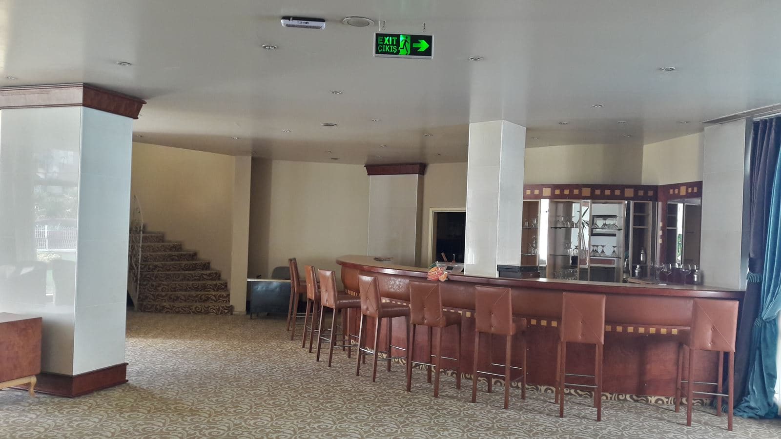 bars-lobby-bar