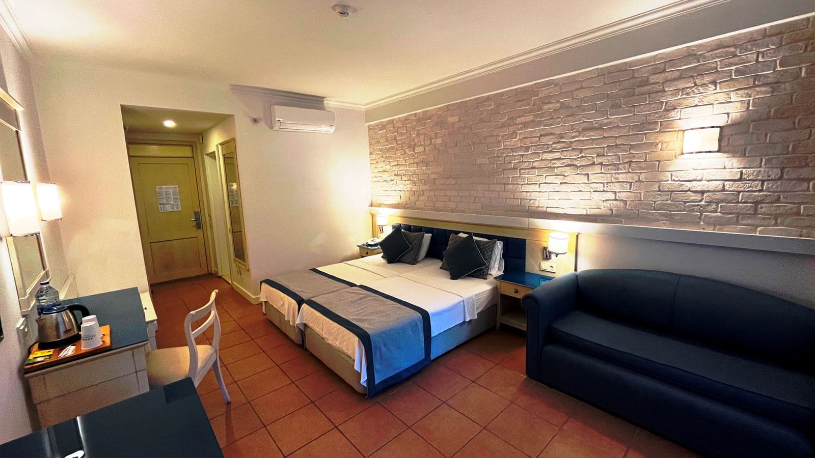 rooms-standard-room