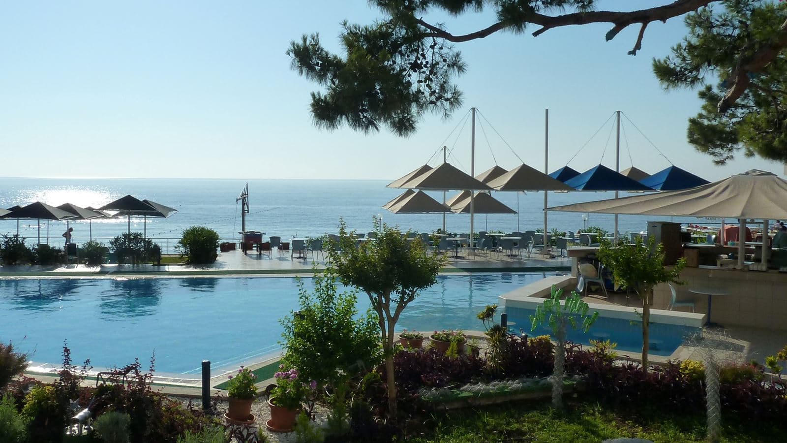pools-outdoor-pool