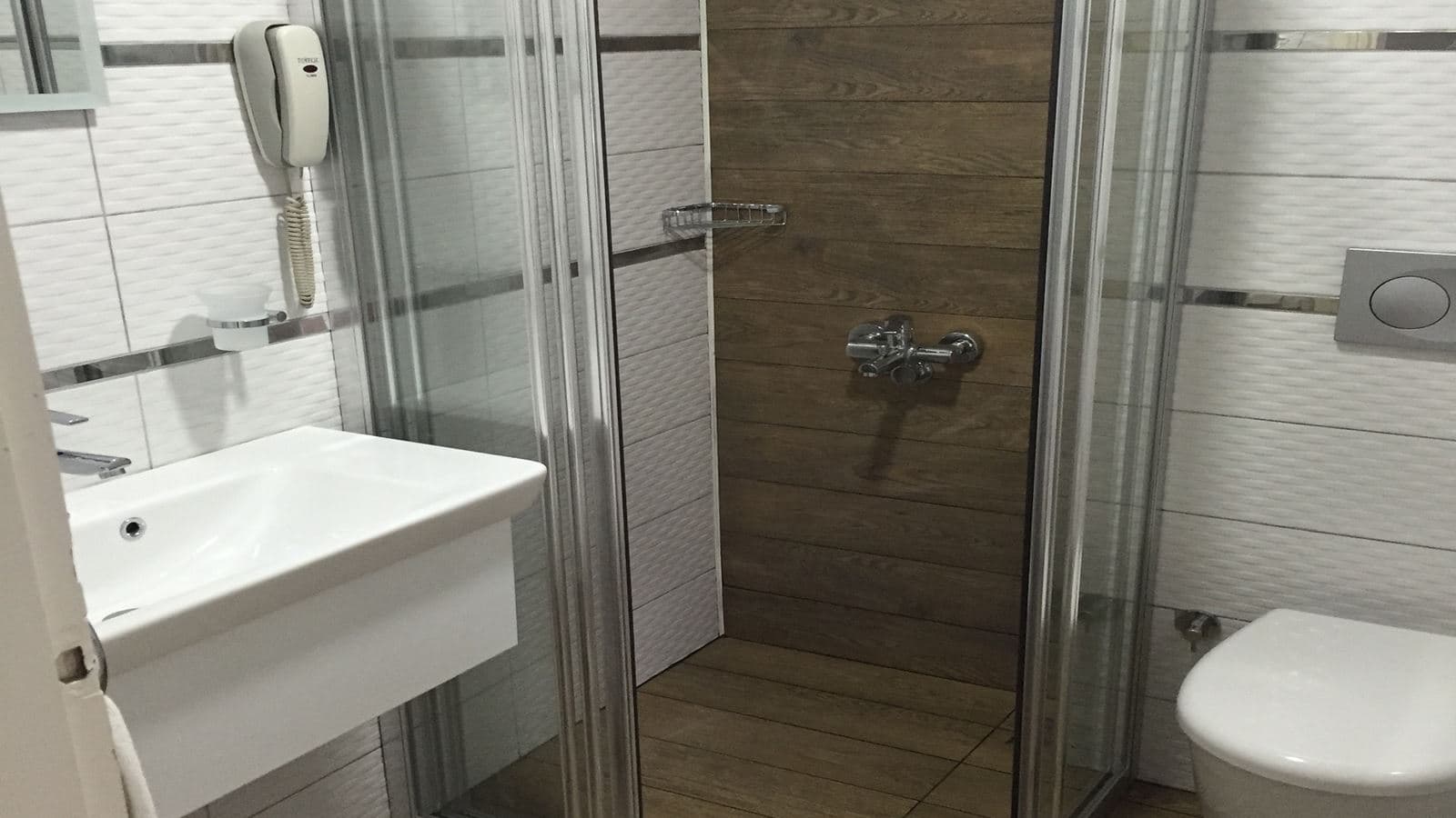rooms-standard-room