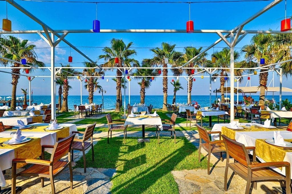 bars-beach-clup