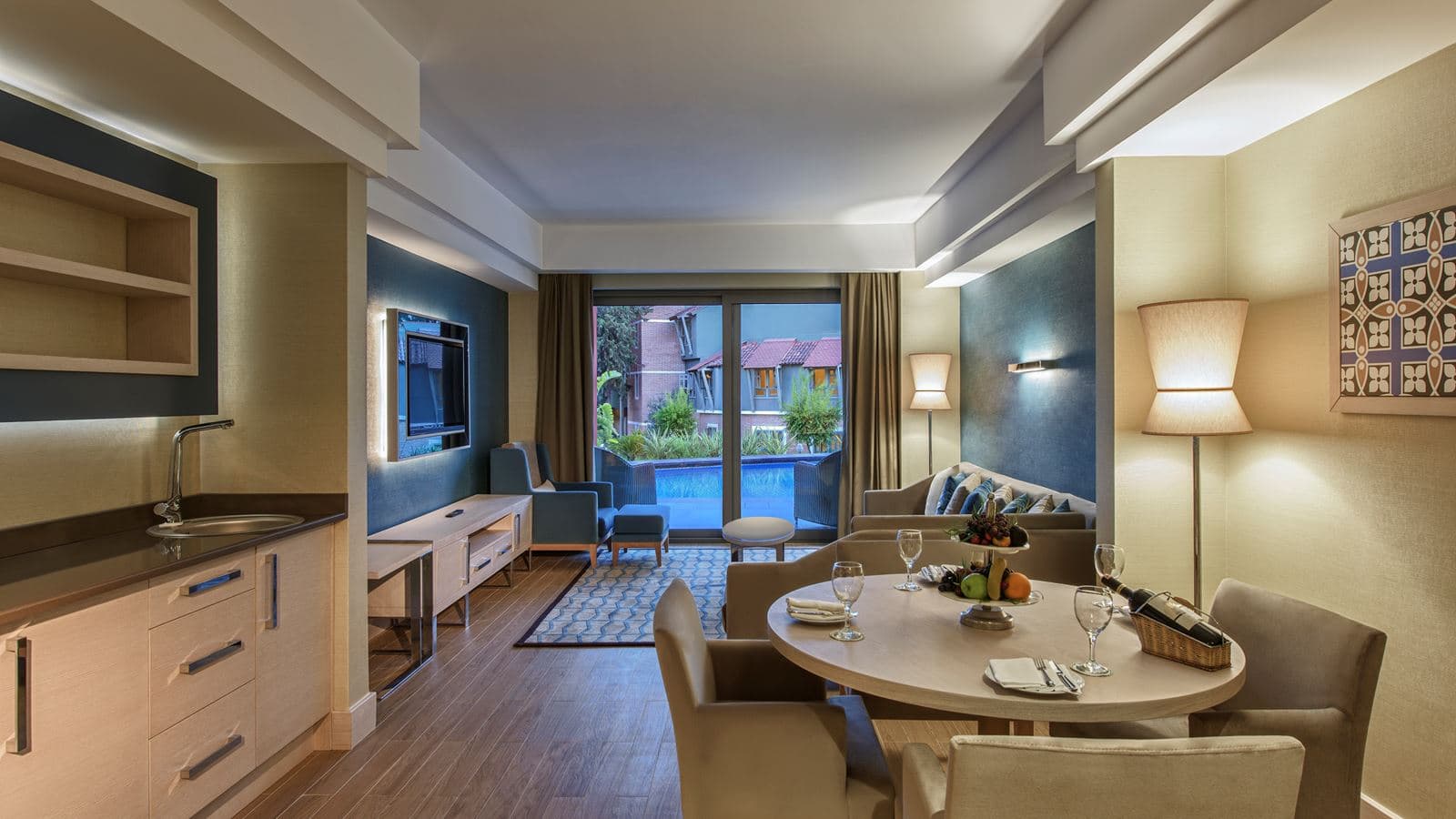 rooms-king-suite