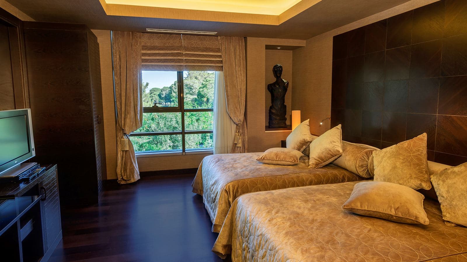 rooms-vip-villa