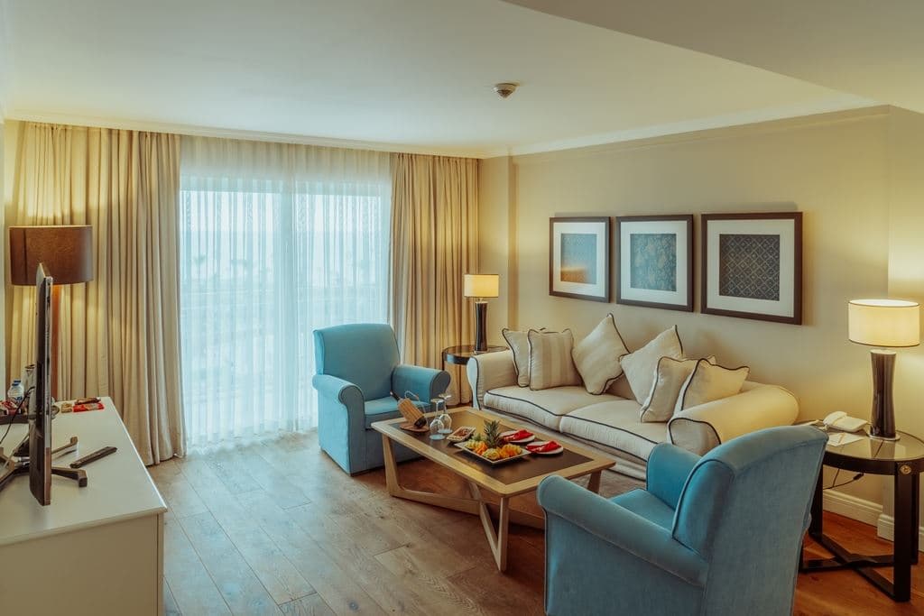rooms-senior-suite