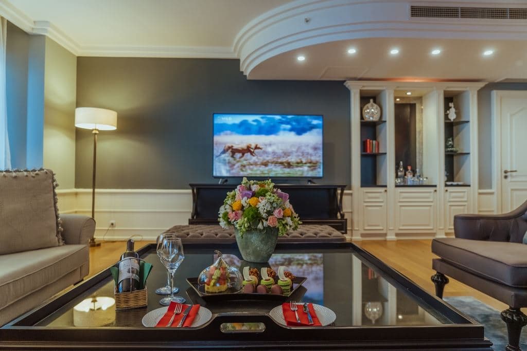 rooms-king-suite