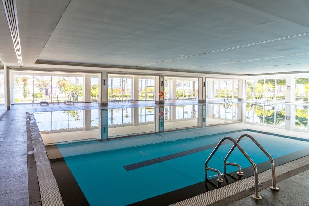 pools-indoor-pool