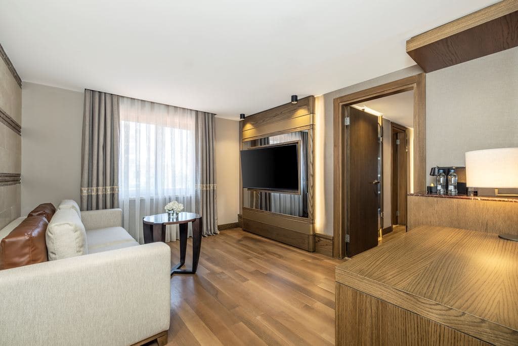 rooms-family-room
