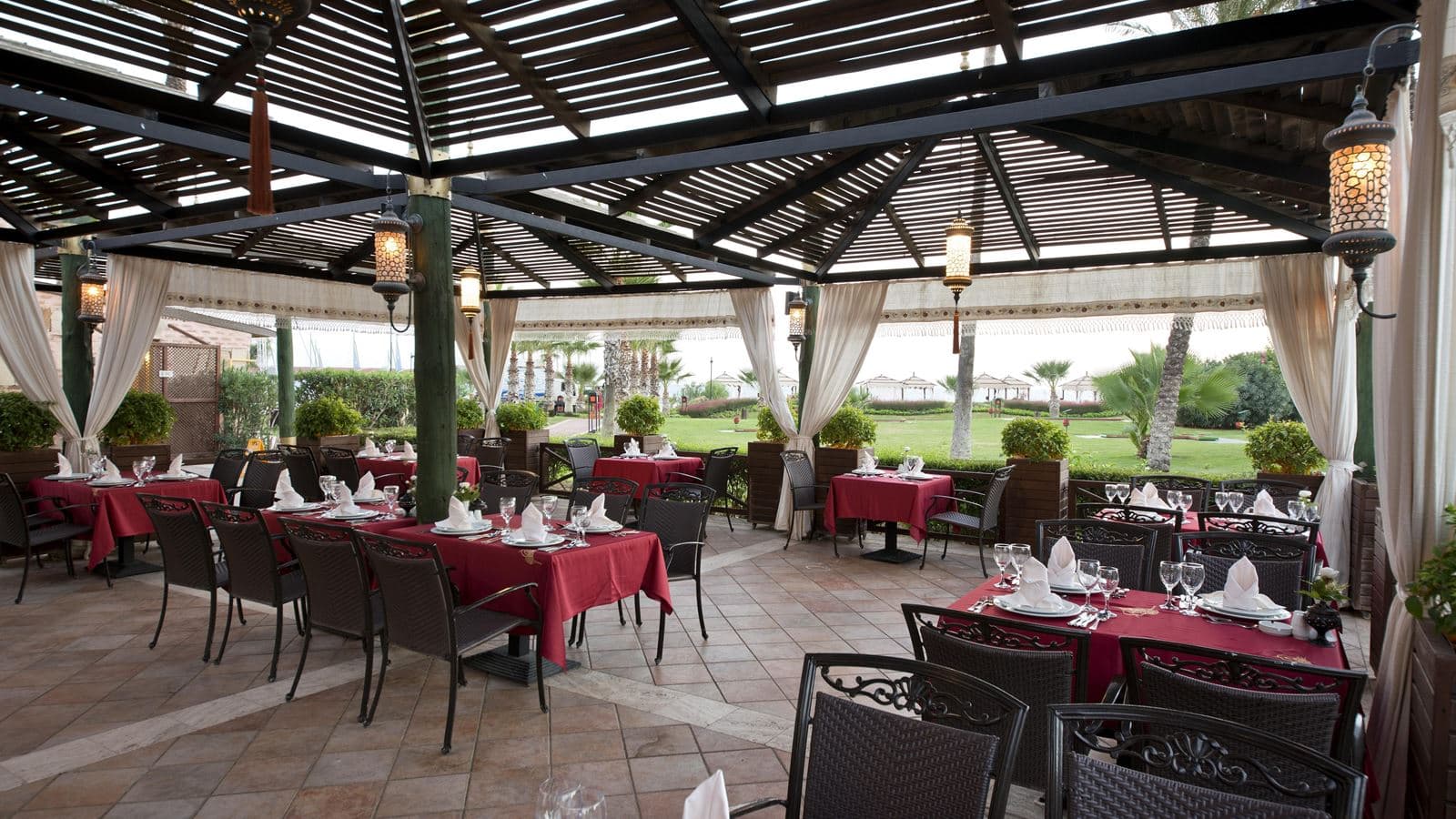 restaurants-restaurants