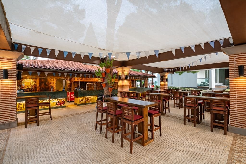 bars-beach-bar