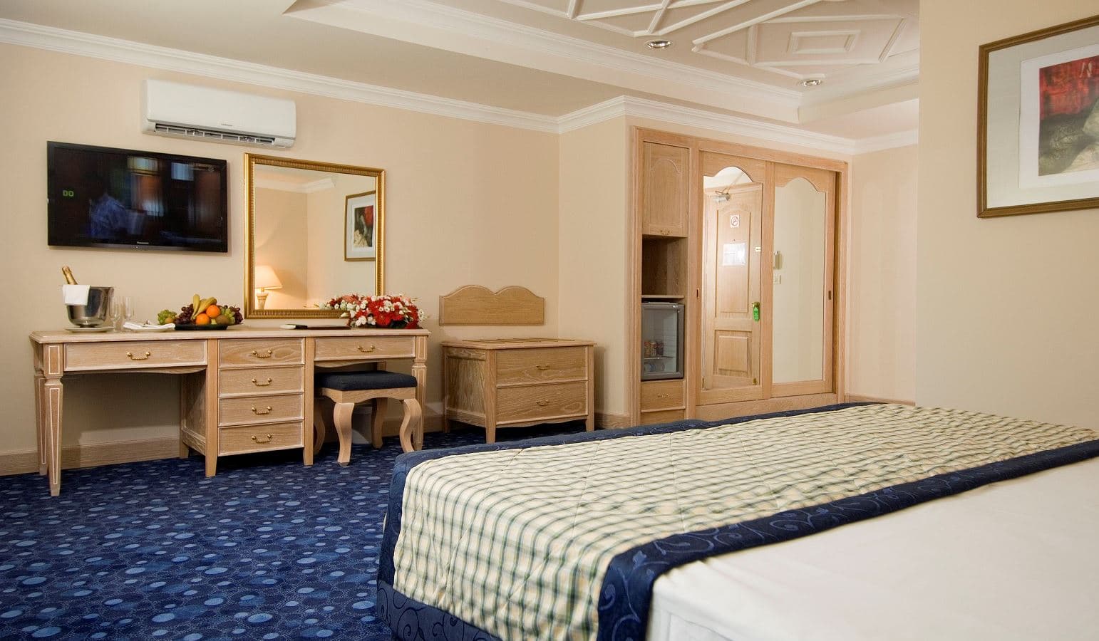 rooms-standard-room