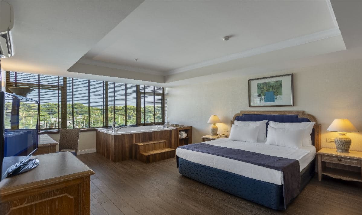 rooms-king-suite