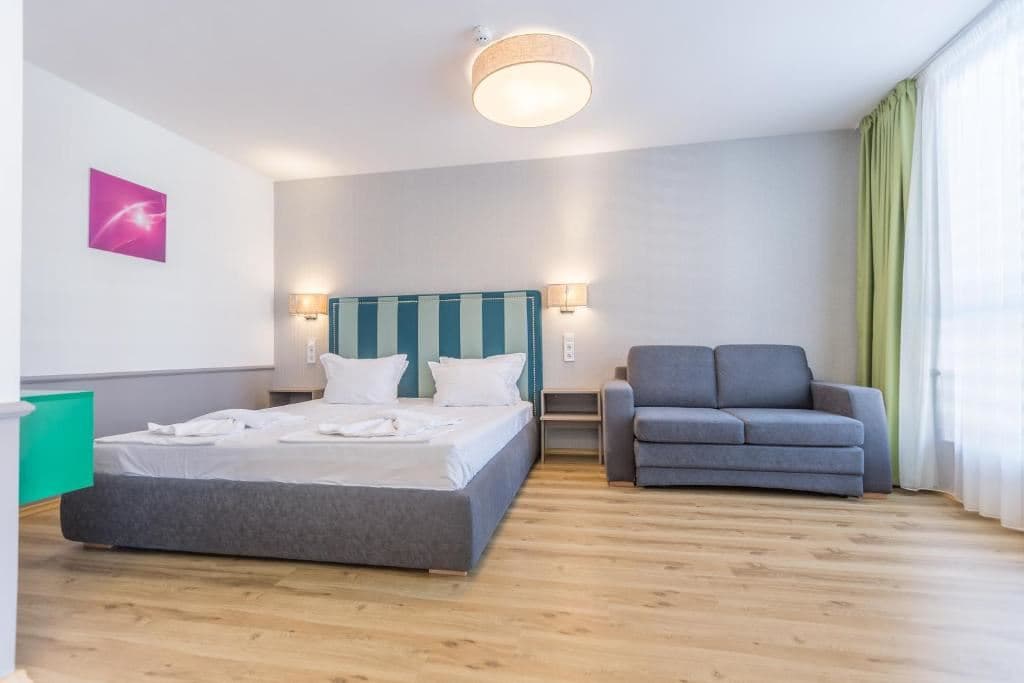rooms-superior-room