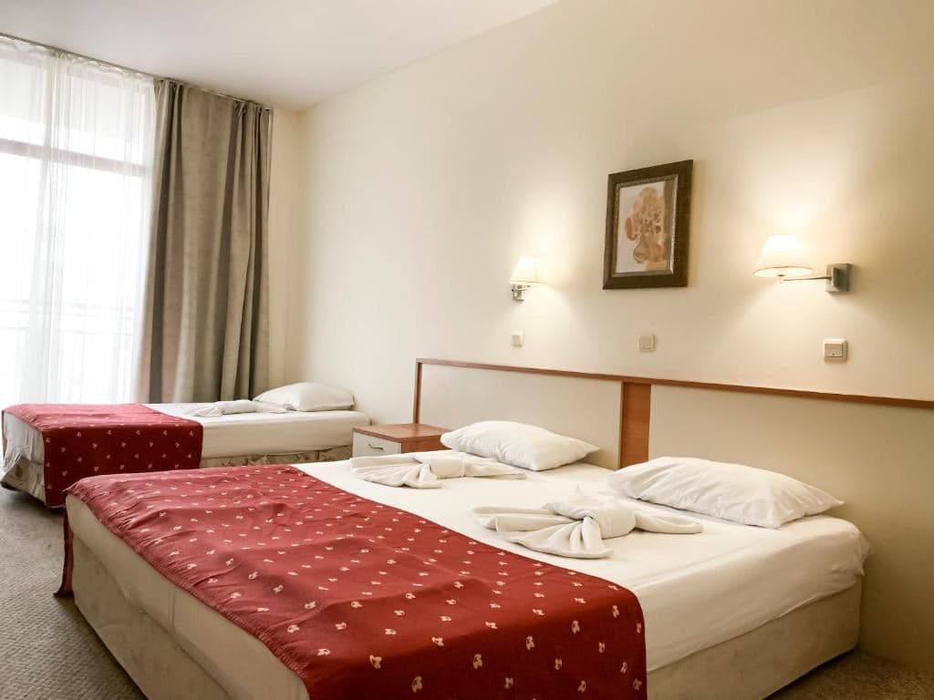 rooms-family-room-sea-view