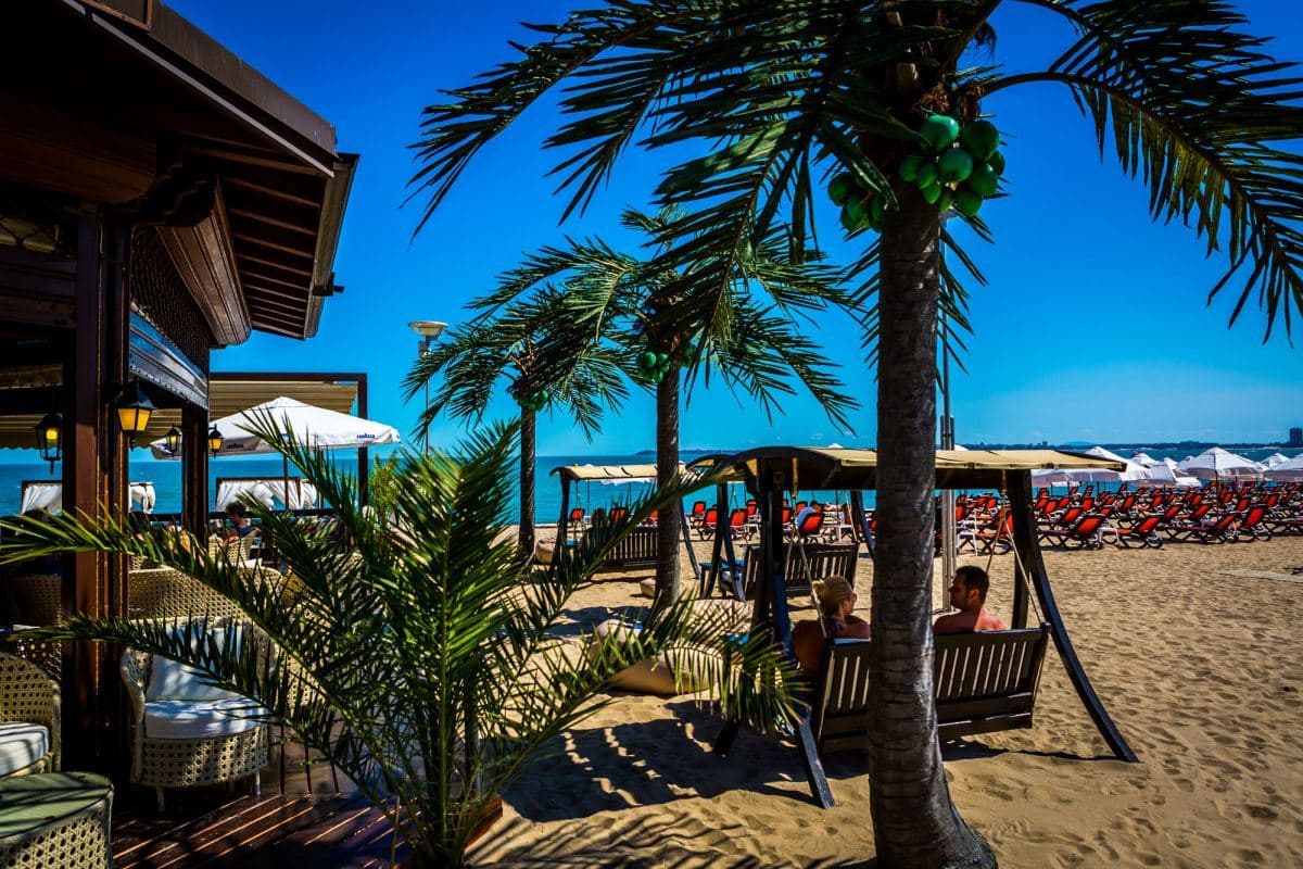 bars-beach-bar