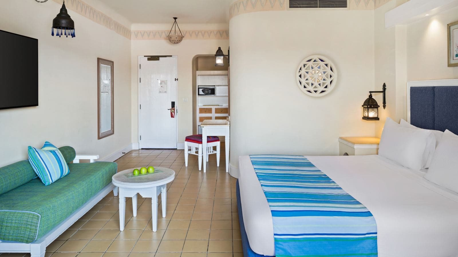 rooms-standard-room-lagoon-view