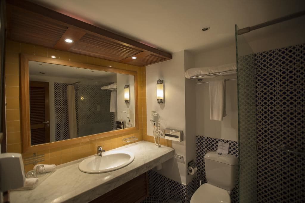 rooms-superior-room