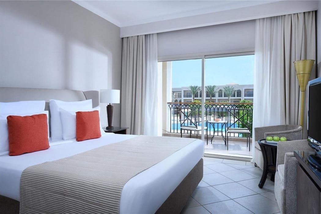 rooms-superior-room