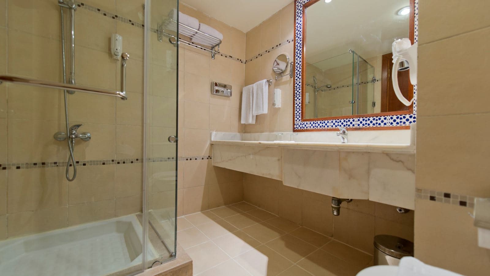rooms-room-standard