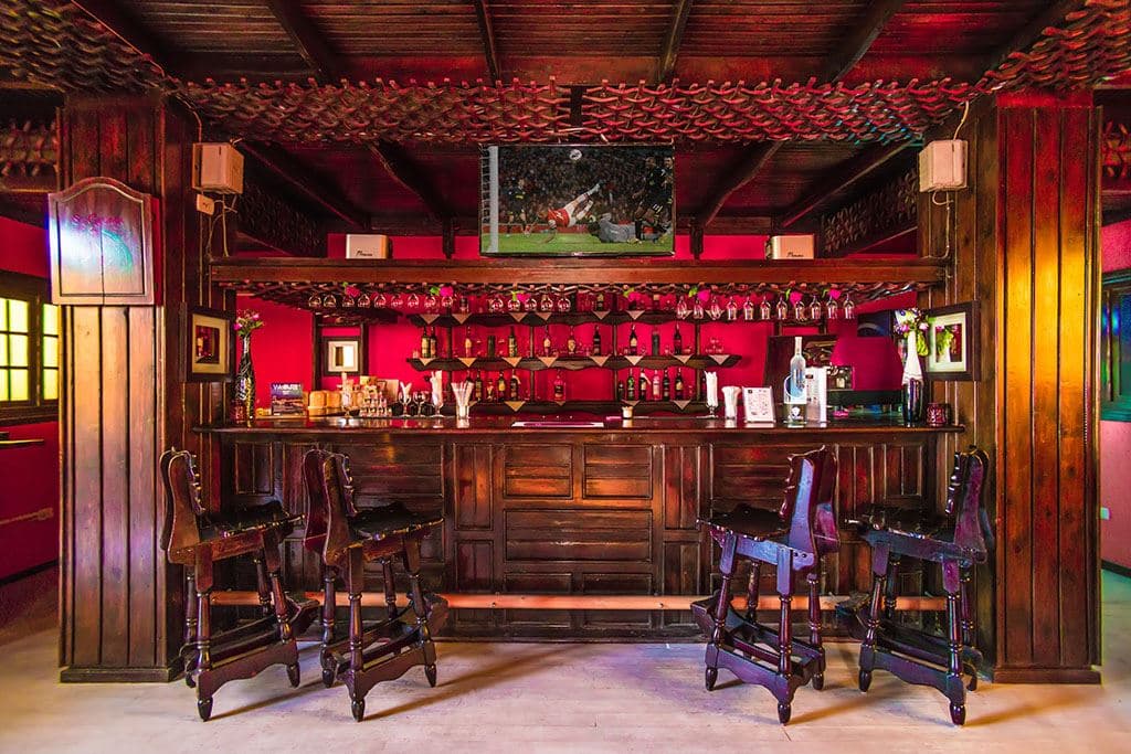 bars-shooters-bar