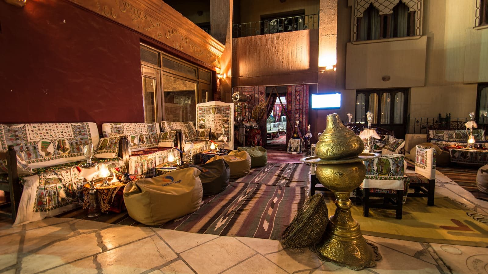 restaurants-lobby-bar