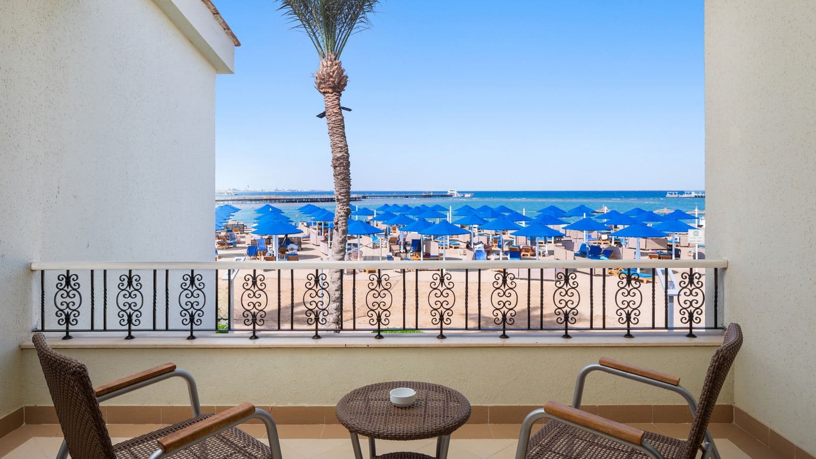 rooms-superior-sea-view-room
