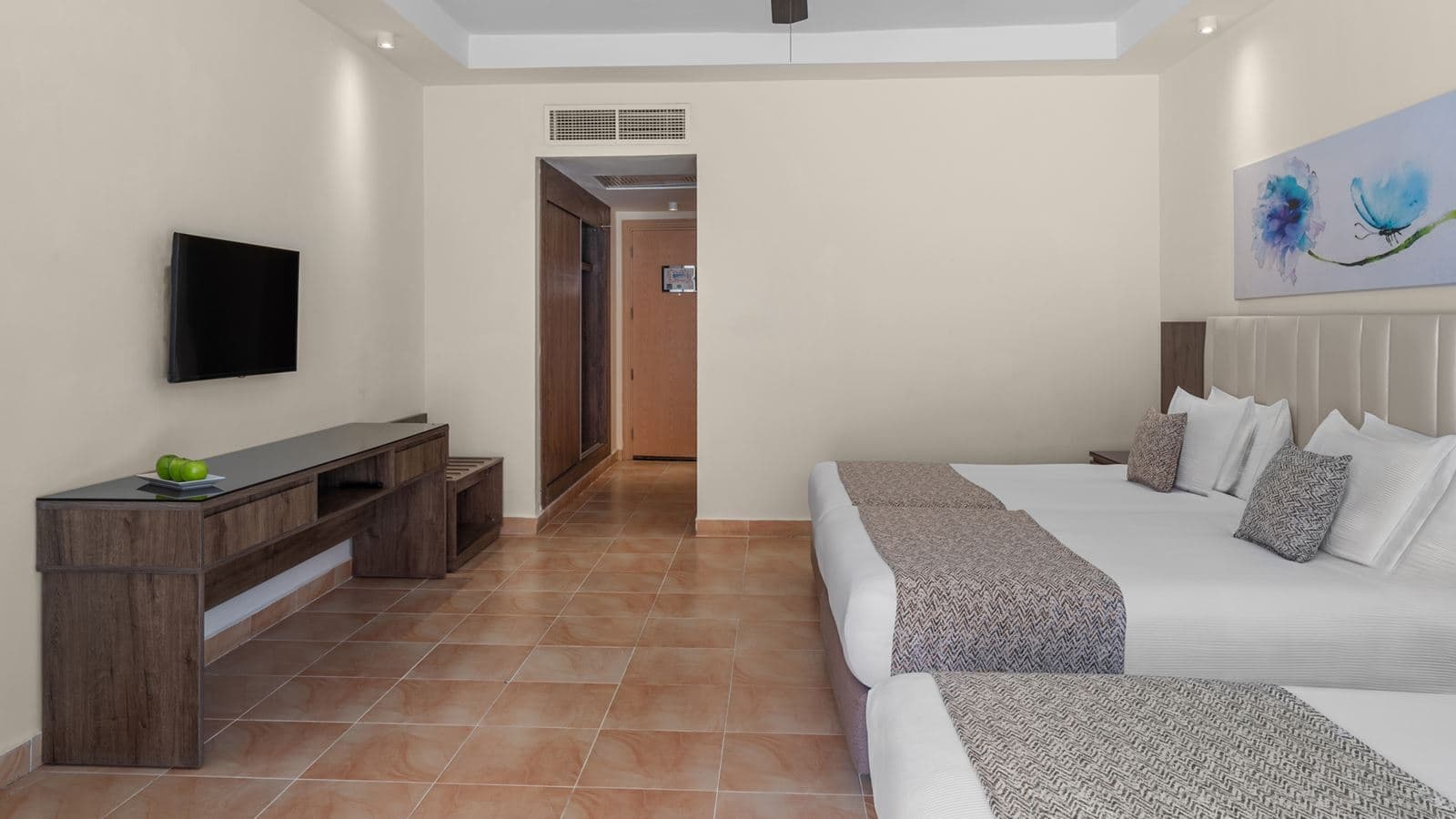 rooms-promo-room-garden-view