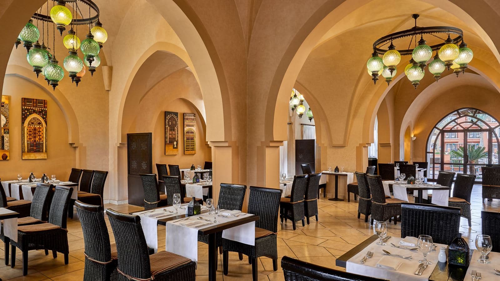 restaurants-el-khan