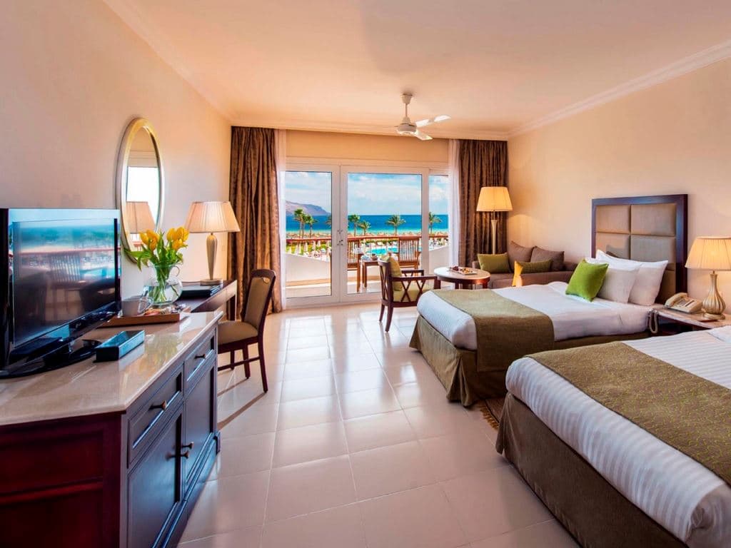 rooms-superior-sea-view-room