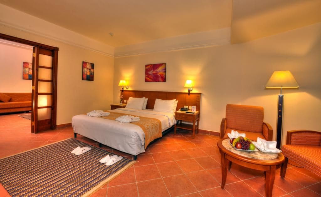 rooms-family-room