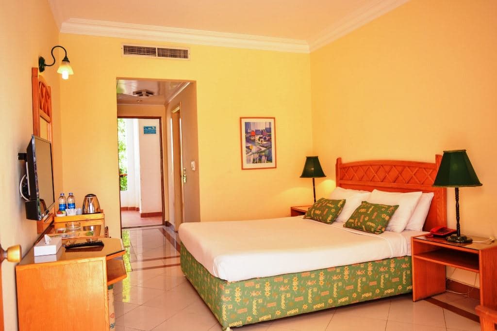 rooms-standard-room