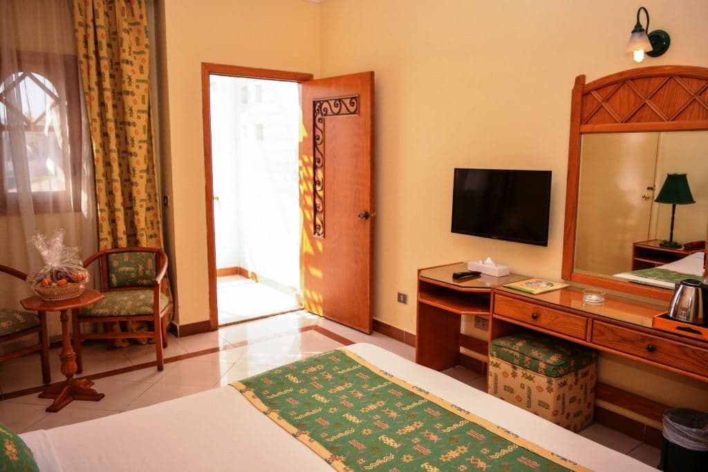 rooms-standard-room