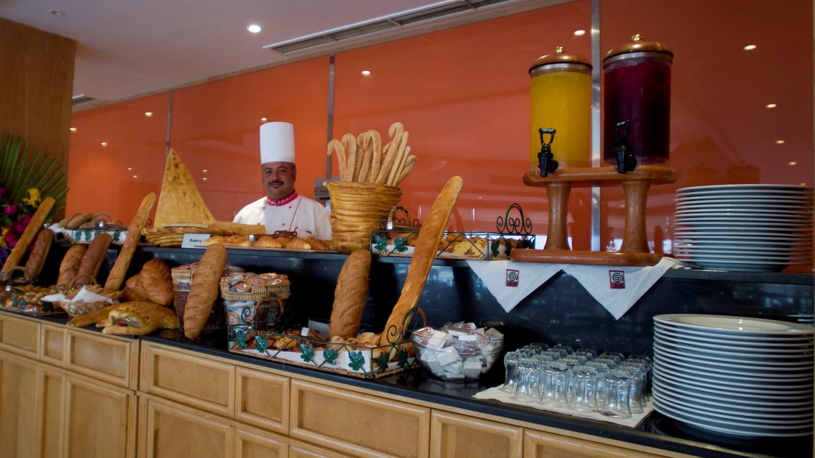 restaurants-main-restaurant