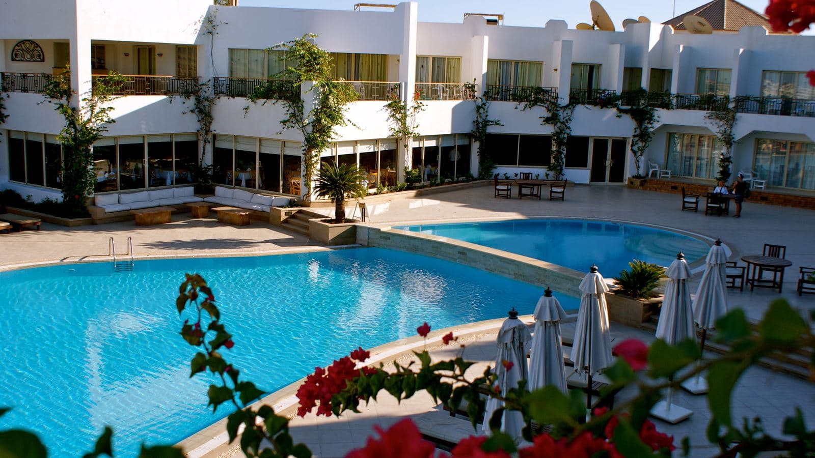 pools-outdoor-pool