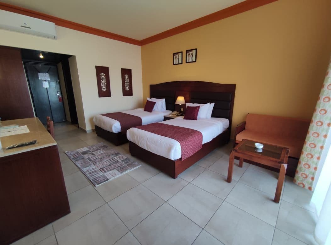 rooms-superior-room