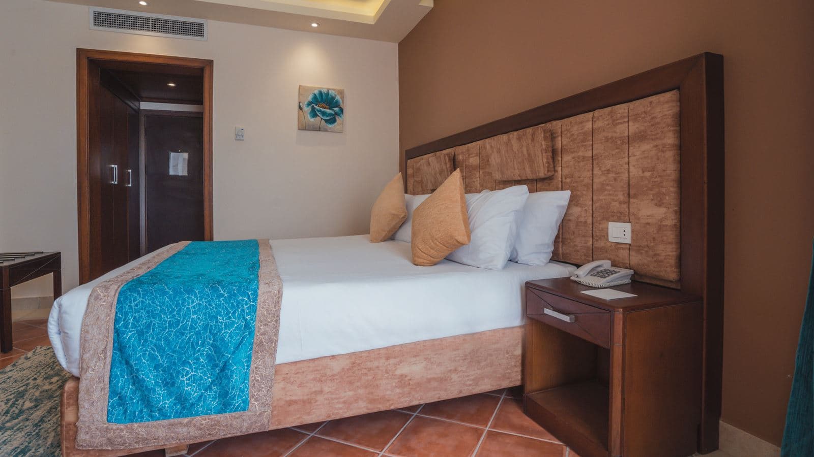 rooms-economy-room