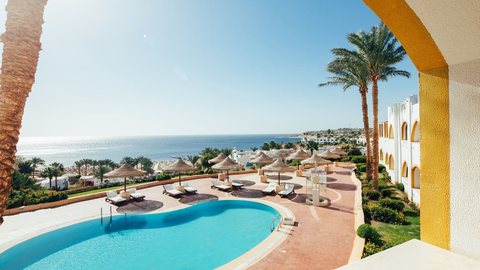 rooms-prestige-poolsea-view-gym-free
