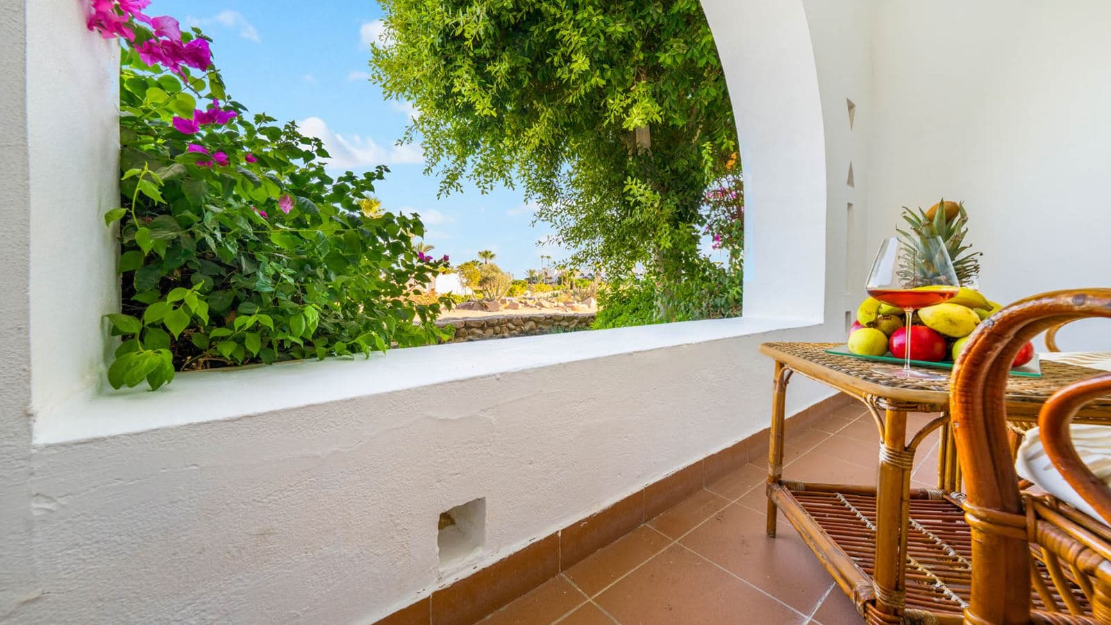 rooms-domina-sultan-beach--pool