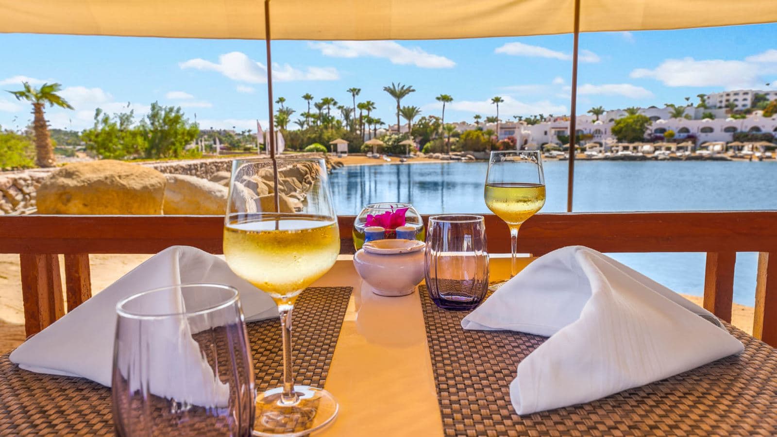 restaurants-blue-lake